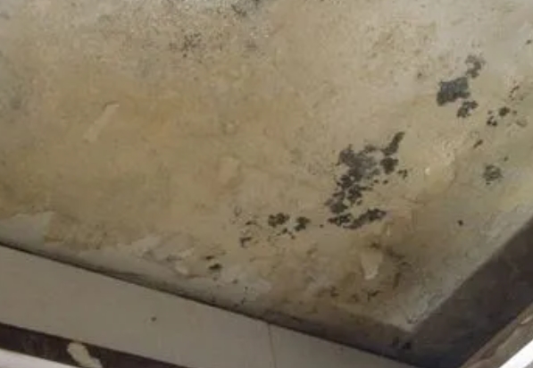 临城阳台漏水维修公司分享下临城卫生间渗水维修需要注意哪些问题。